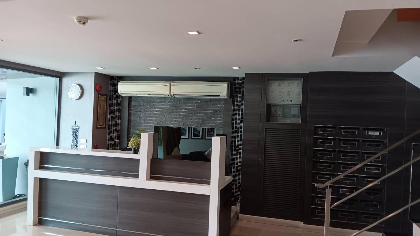 J Residence Thonglor 8 Bangkok Esterno foto