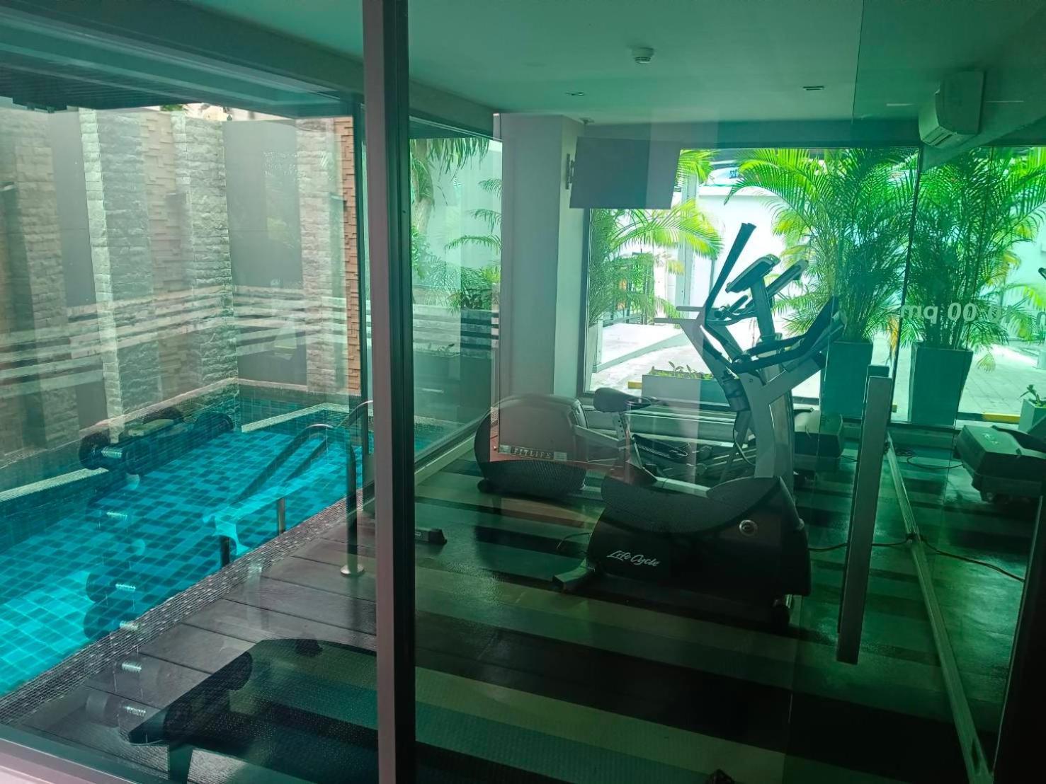 J Residence Thonglor 8 Bangkok Esterno foto