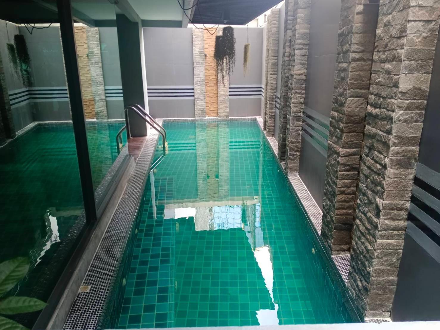 J Residence Thonglor 8 Bangkok Esterno foto
